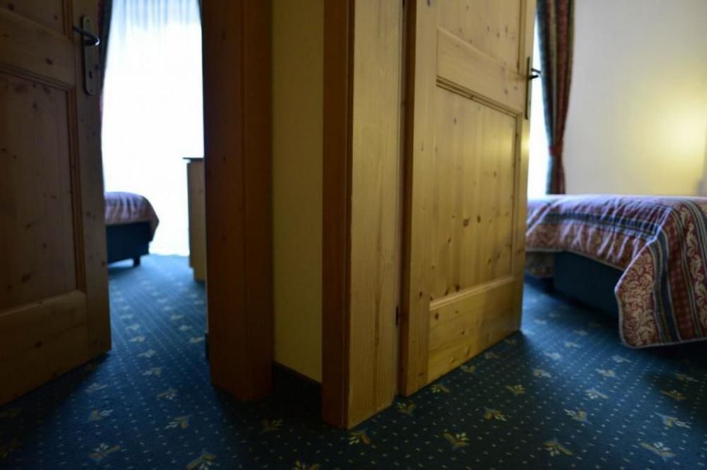 Alp Hotel Dolomiti 迪马罗 外观 照片