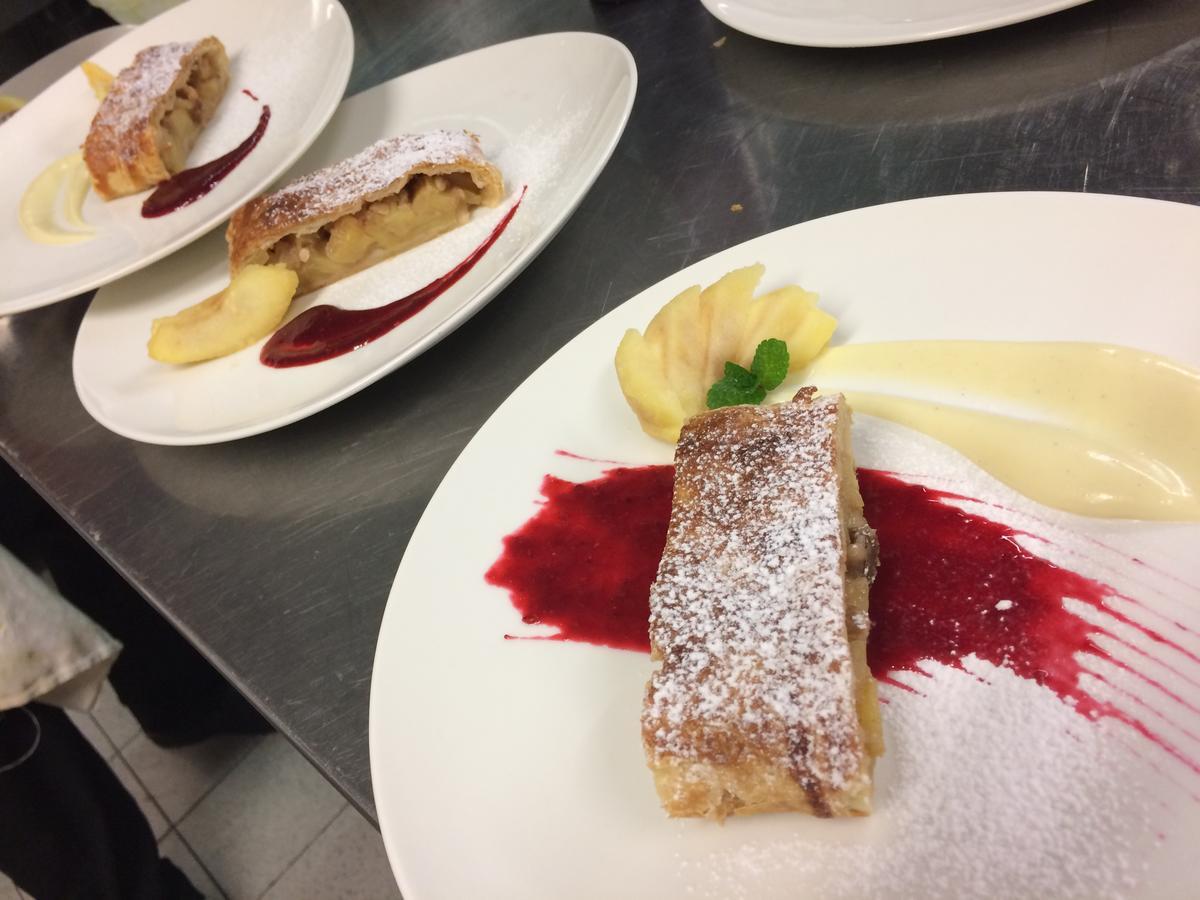 Alp Hotel Dolomiti 迪马罗 外观 照片