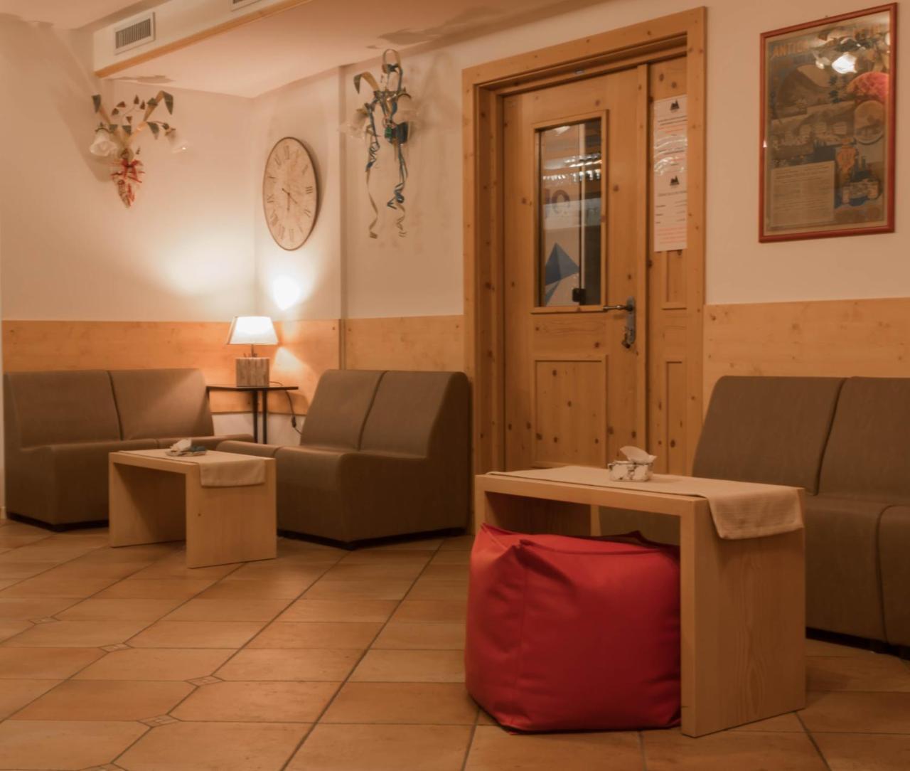 Alp Hotel Dolomiti 迪马罗 外观 照片