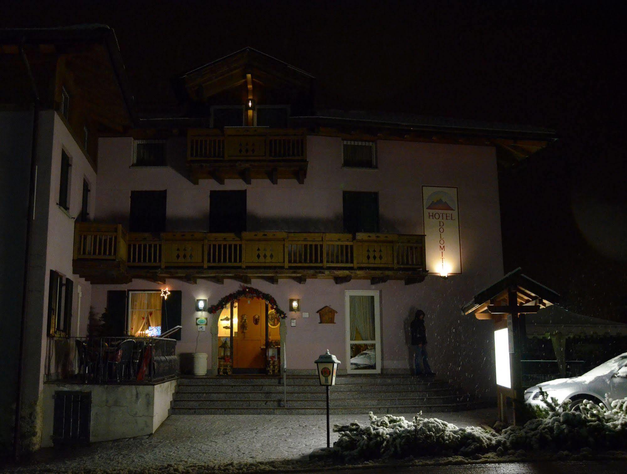 Alp Hotel Dolomiti 迪马罗 外观 照片