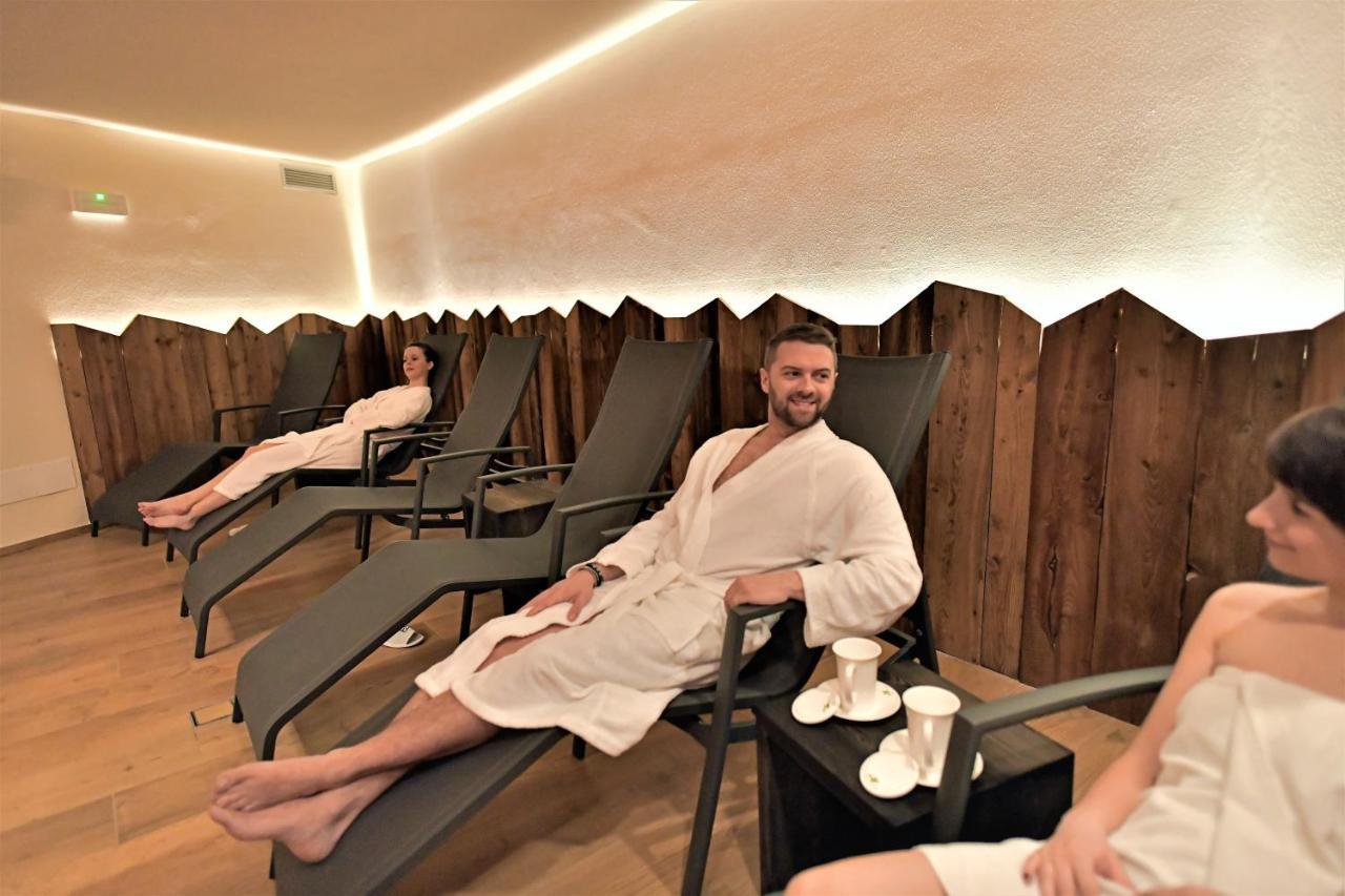 Alp Hotel Dolomiti 迪马罗 外观 照片