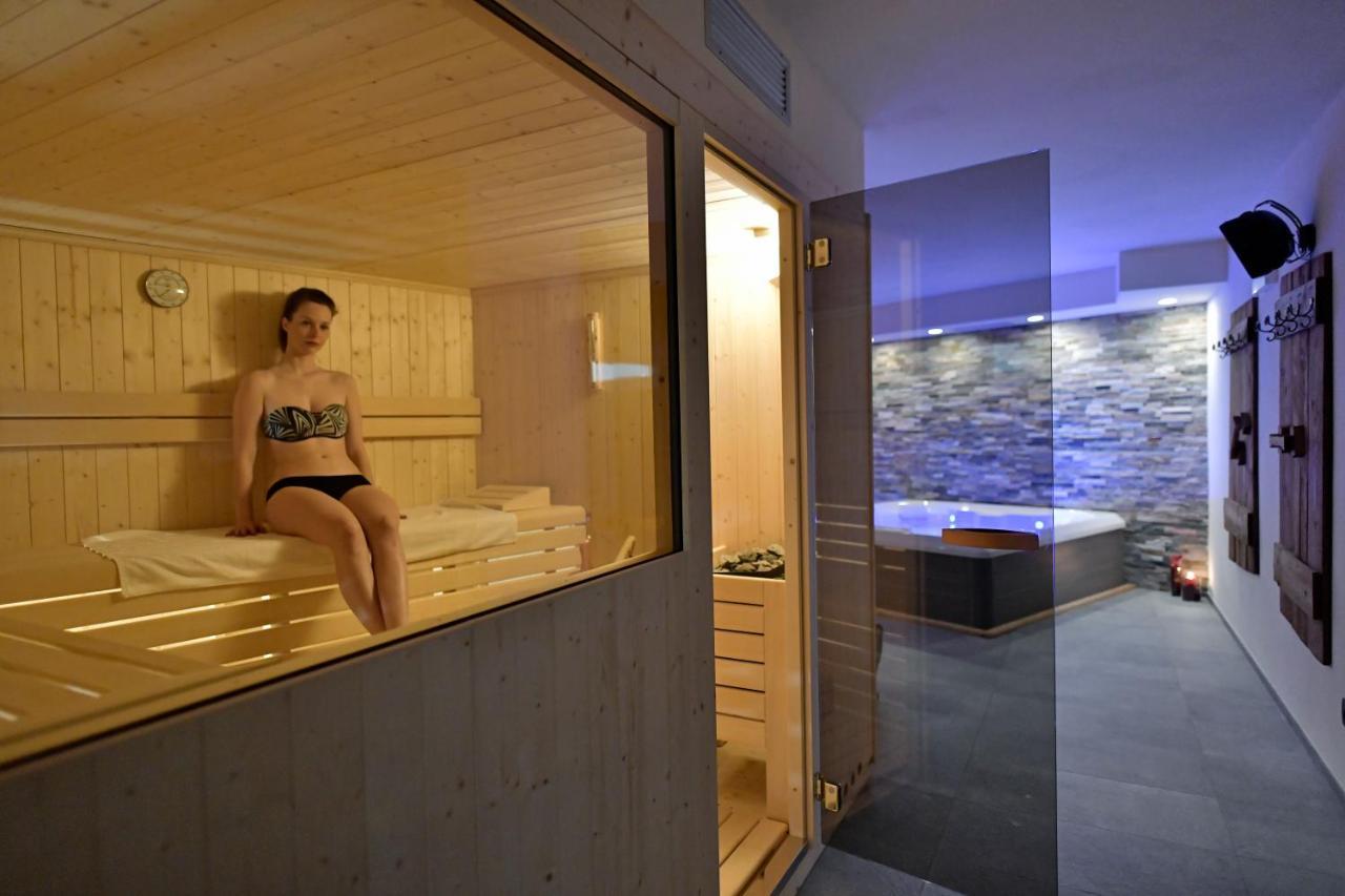 Alp Hotel Dolomiti 迪马罗 外观 照片