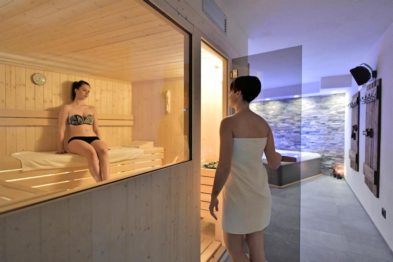 Alp Hotel Dolomiti 迪马罗 外观 照片
